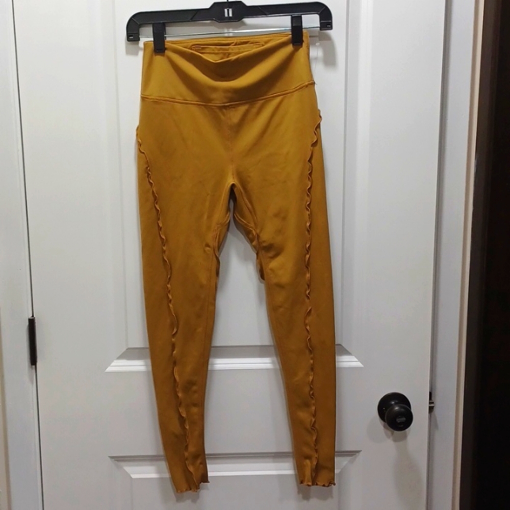 Free People Movement Ahearts Flutter Legging